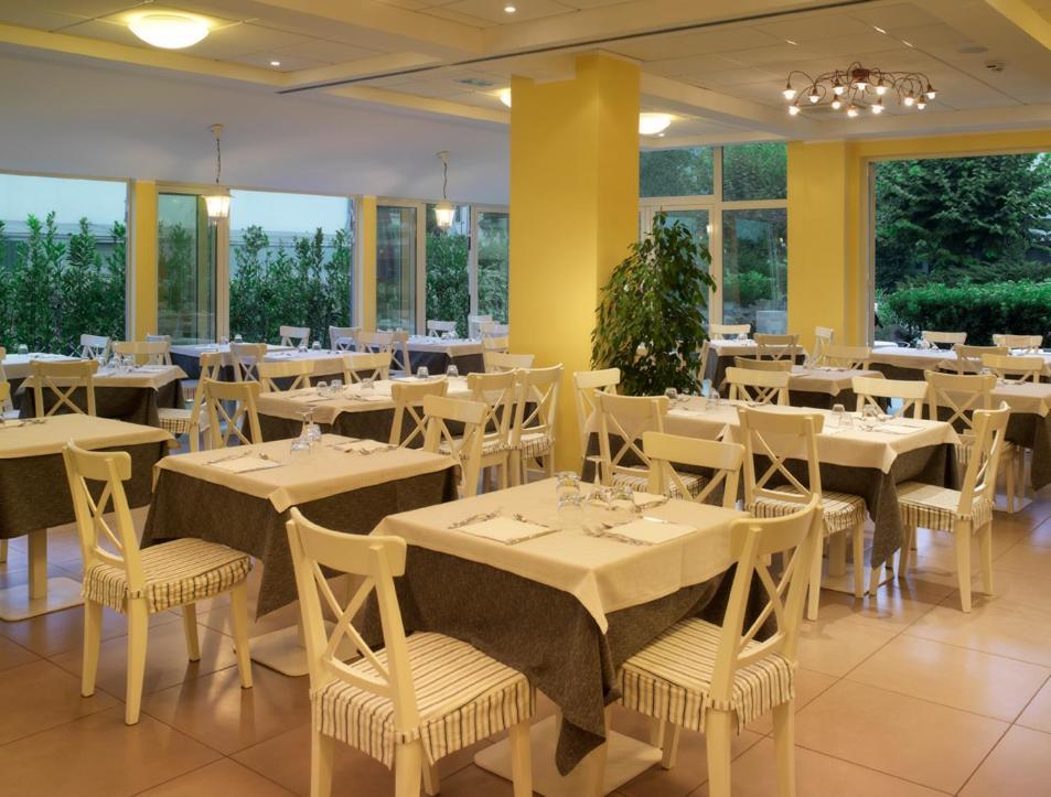 Beyou Hotel Villa Rosa リッチョーネ エクステリア 写真