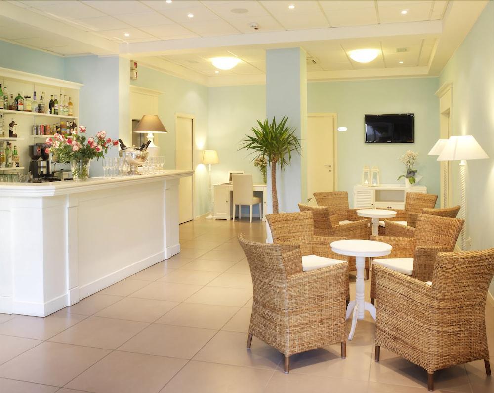 Beyou Hotel Villa Rosa リッチョーネ エクステリア 写真