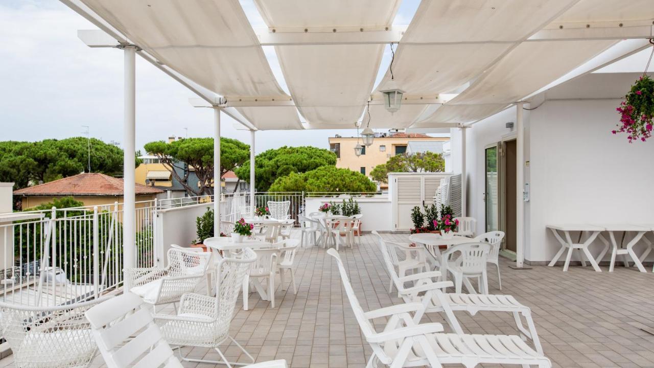 Beyou Hotel Villa Rosa リッチョーネ エクステリア 写真