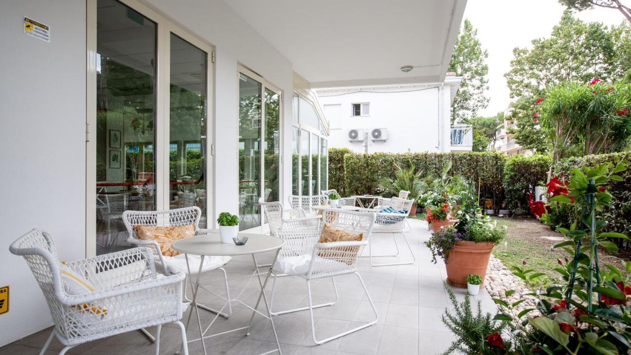Beyou Hotel Villa Rosa リッチョーネ エクステリア 写真