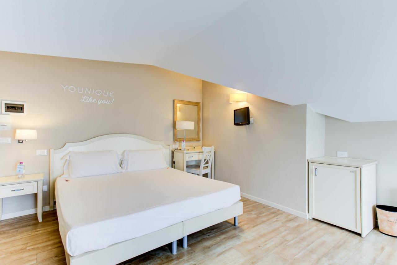 Beyou Hotel Villa Rosa リッチョーネ エクステリア 写真